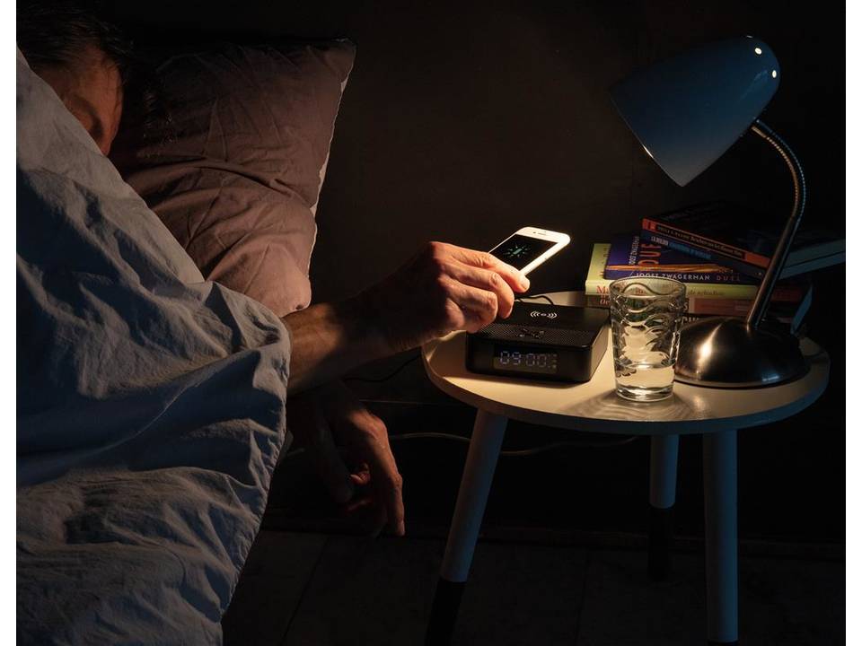Enceinte avec chargeur à induction 5W et réveil 16