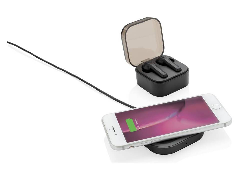Ecouteurs sans fil TWS dans un boitier de charge 2