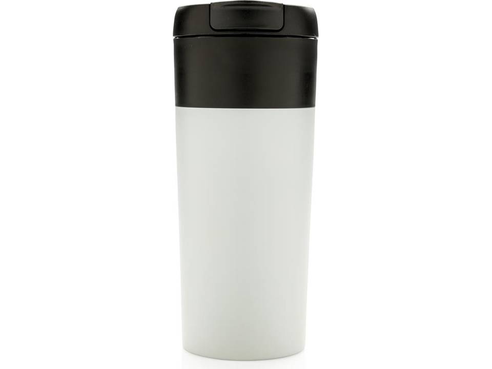 Mug avec bouchon à clapet 12