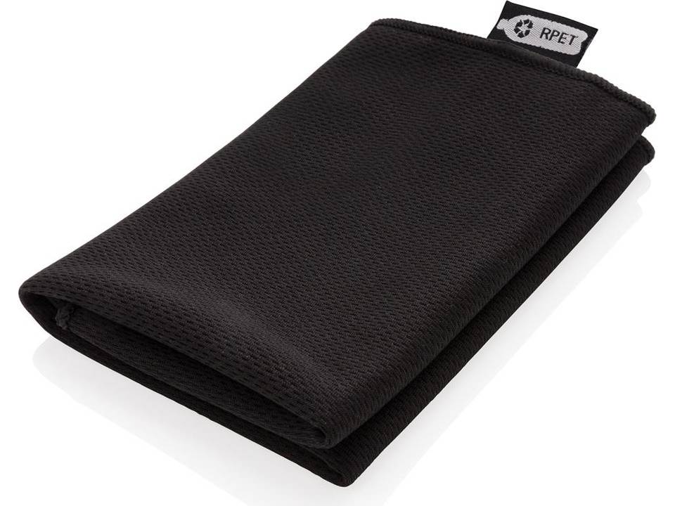 Serviette de sport rPET dans une pochette 2