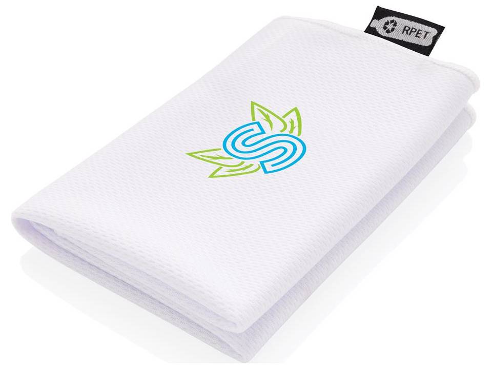 Serviette de sport rPET dans une pochette 6
