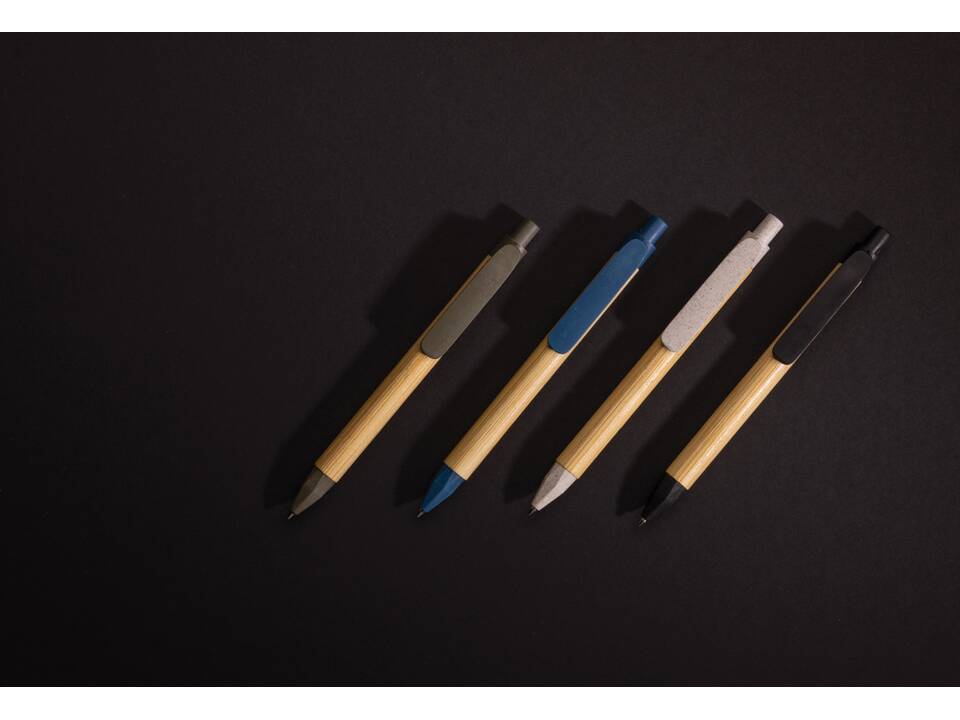 Stylo écriture responsable avec baril en papier recyclé 11