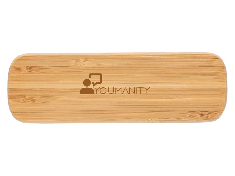 Stylo dans une boîte en bambou 6