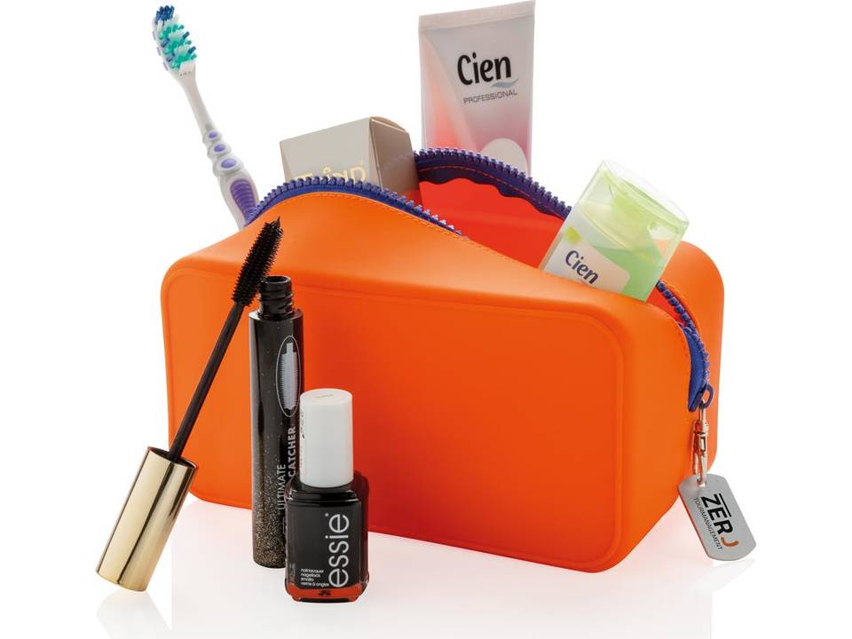 Trousse de toilette 9