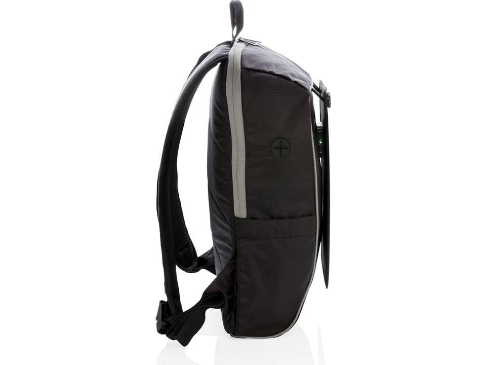 Sac à dos randonnée avec panneau solaire 6