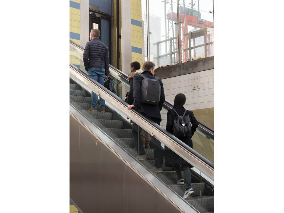 Sac à dos antivol pour ordinateur 15,6' Swiss Peak AWARE™ 14