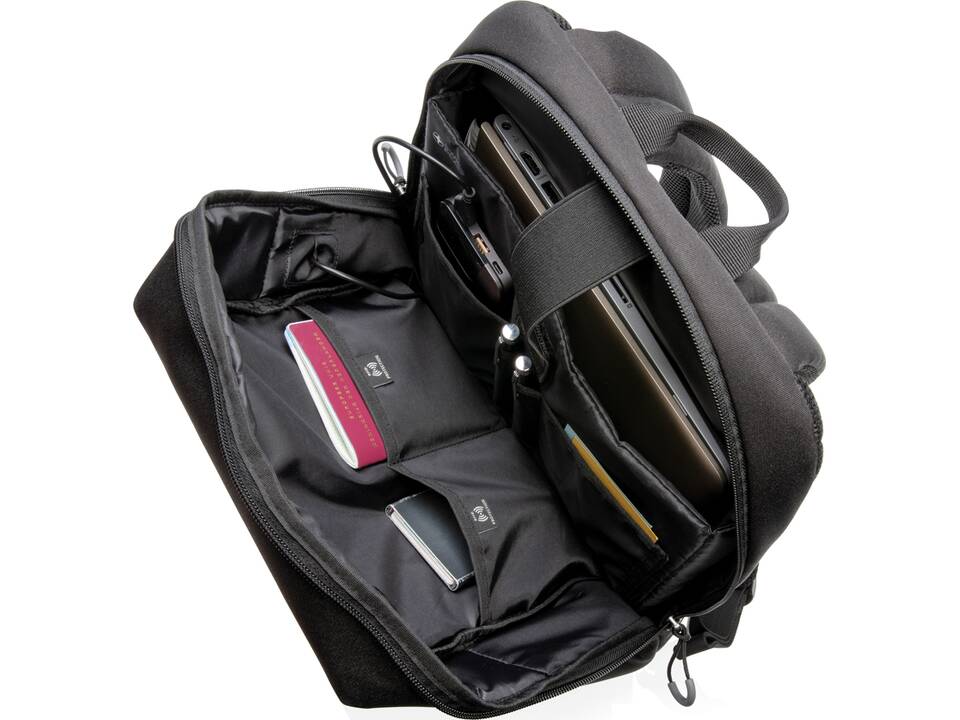 Sac à dos avec port USB ordinateur 15,6' Swiss Peak AWARE™ 9