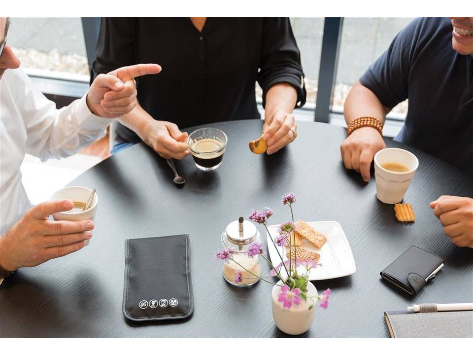 Coque téléphone anti ondes 6