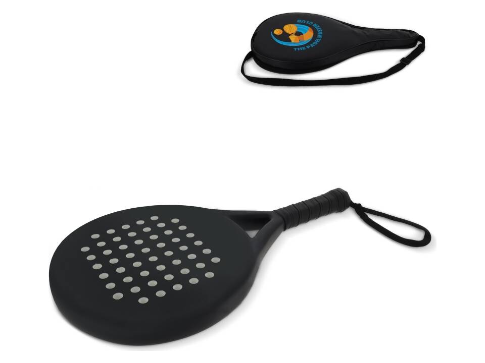 Raquette de padel dans une pochette 4