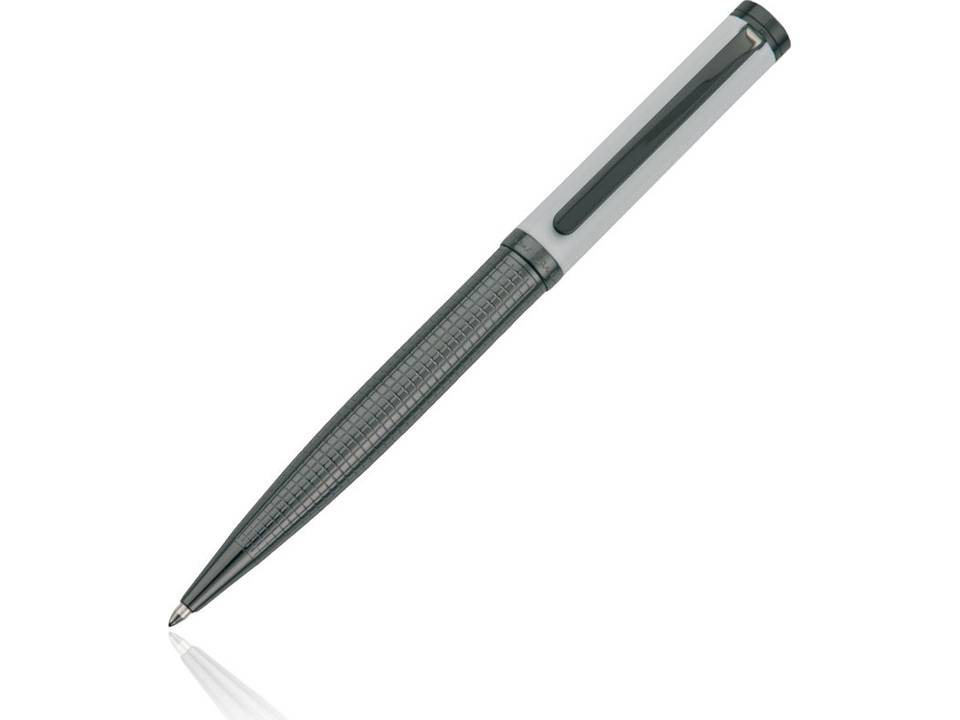 Pierre Cardin Marigny 3