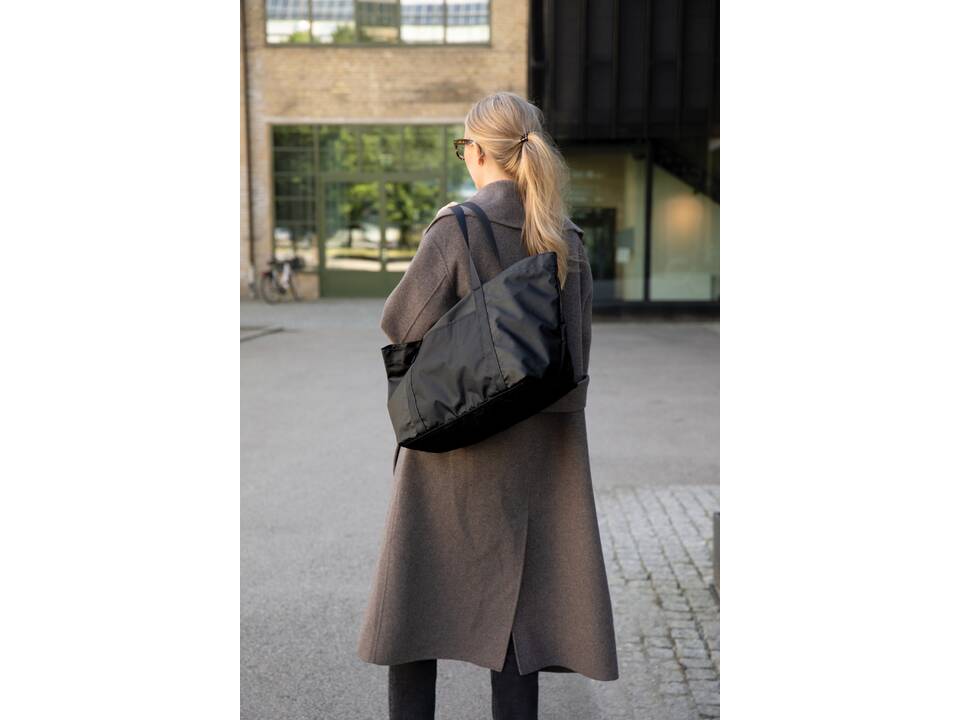 VINGA Sac maxi totebag en polyester recyclé GRS Livorno 6