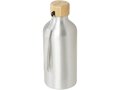 Bouteille d'eau Malpeza de 500 ml en aluminium recyclé certifié RCS avec mousqueton