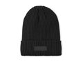 Bonnet tricoté avec revers
