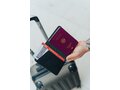 Porte-passeport en RCS avec géolocalisation Trackmate 9