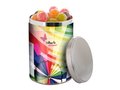 Boîte de bonbons remplie de boules de chewing-gum ou de friandises