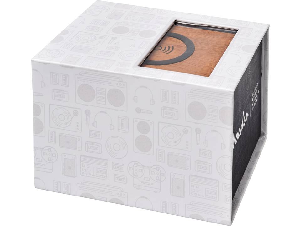 Houten speaker met draadloos oplaadstation 3