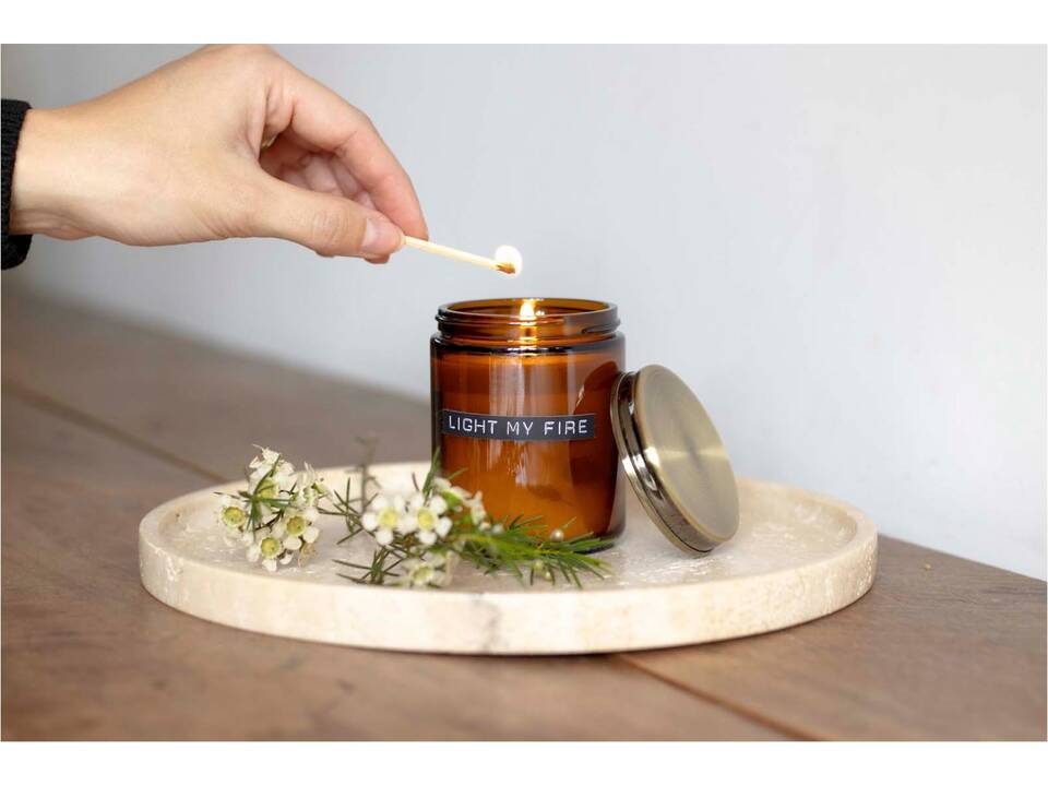 Wellmark cederhout geurkaars medium 2