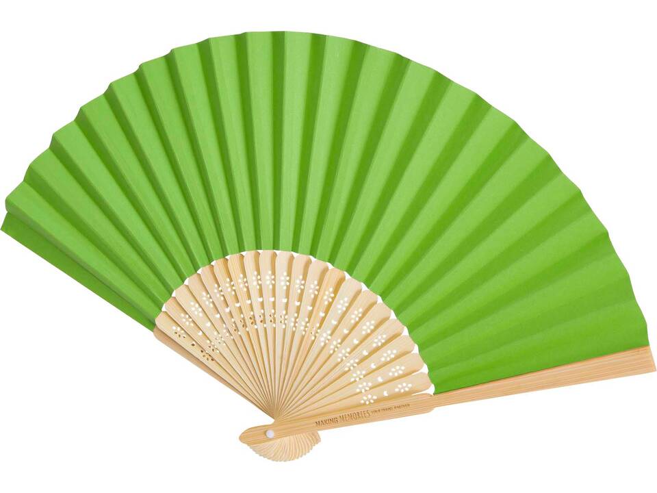 Carmen handwaaier 22