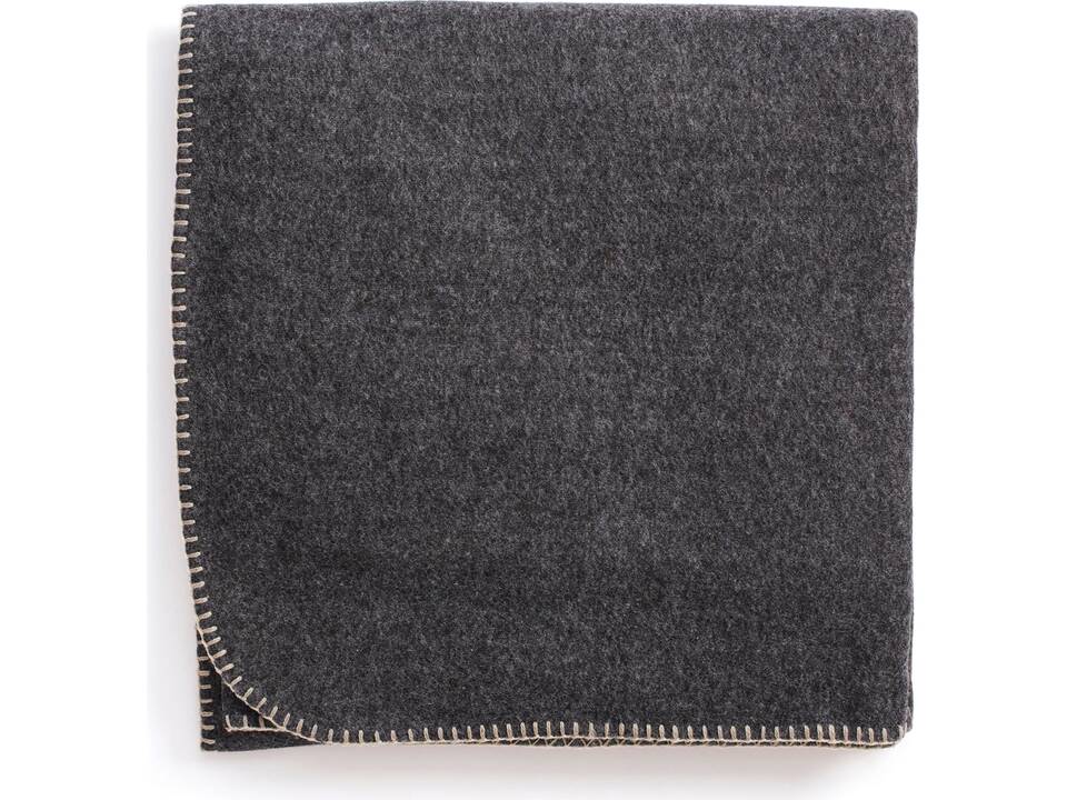 VINGA Bilton gerecyclede deken poncho 1