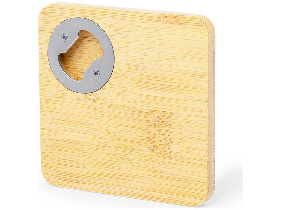 Bamboe onderzetter met flesopener 2