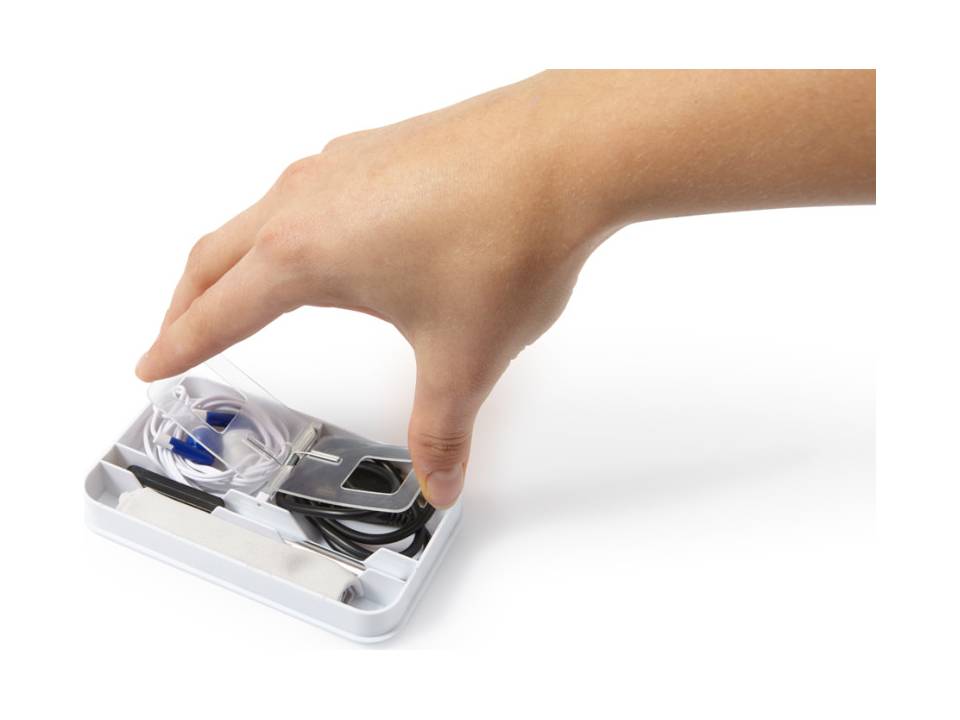 Telefoonset met stylus, microvezel doekje, USB kabel en oordopjes 5