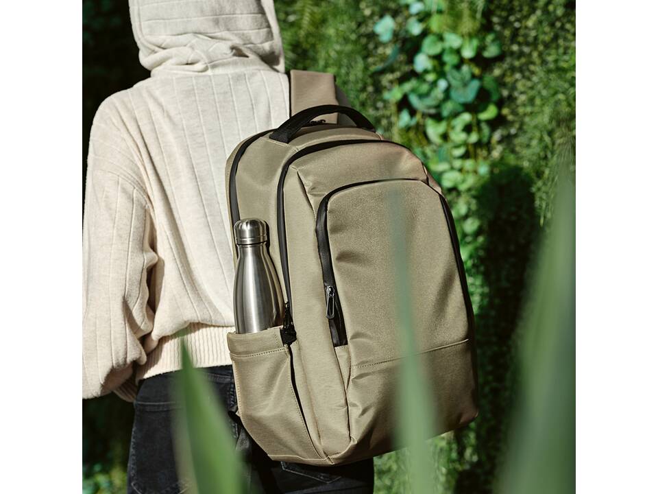 New York rugzak 20L Gerecycled Nylon 34