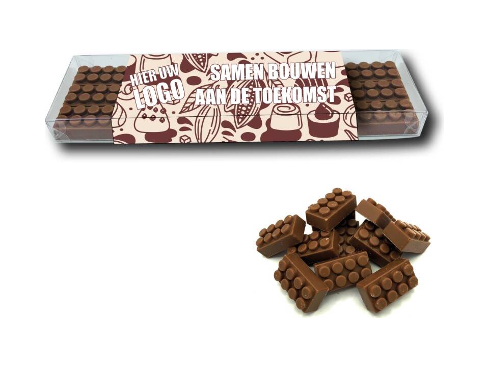 Doosje met 18 chocolade bouwblokjes met eigen logo bedrukte banderol
