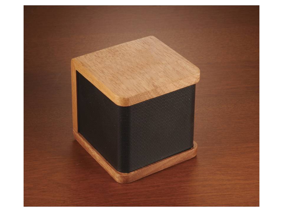 Draadloze houten luidspreker 3