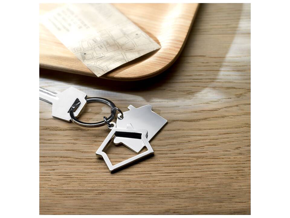 Sleutelhanger in huisvorm 2