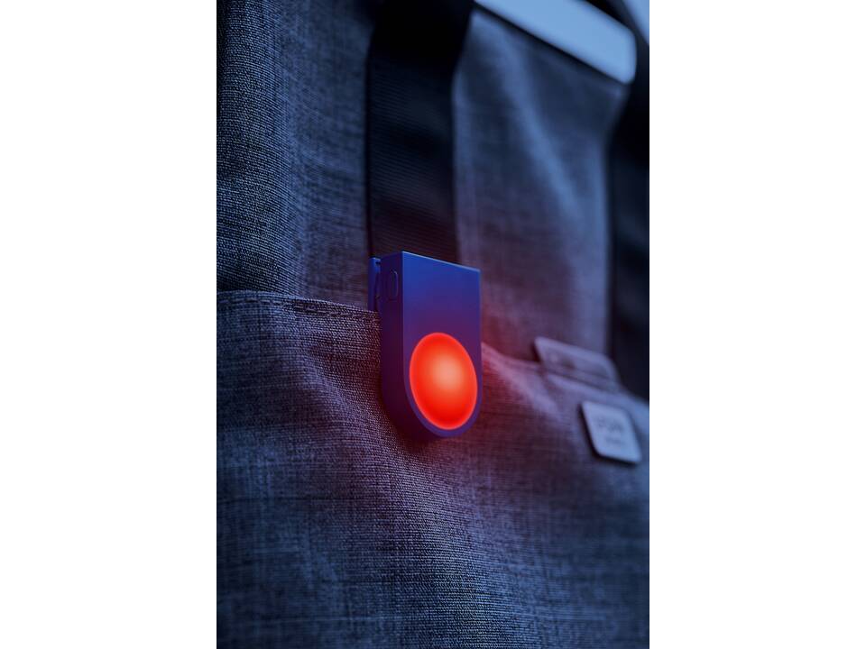 Lexon Lucie mini clip LED - draagbaar aan tas of kleding 3