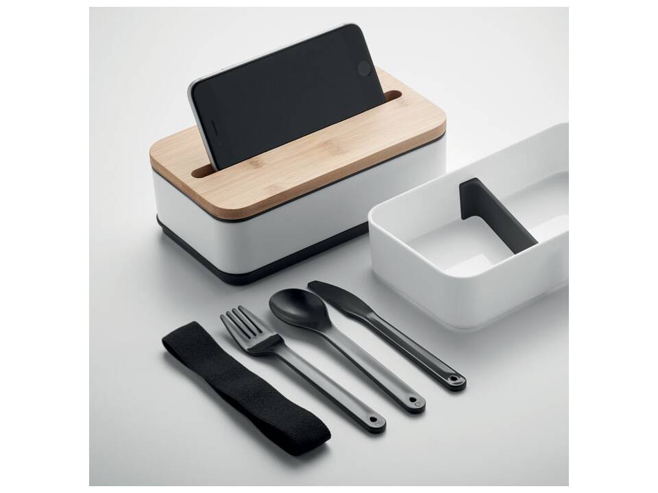 Gerecycled lunchbox met bestek 16