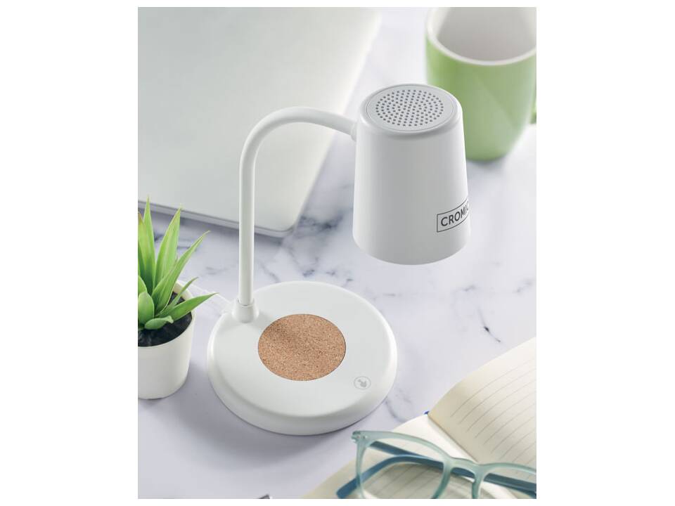 Lamp met oplader en speaker 11