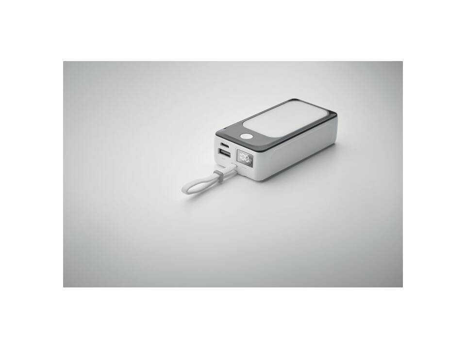 10000 mAh powerbank met COB 4
