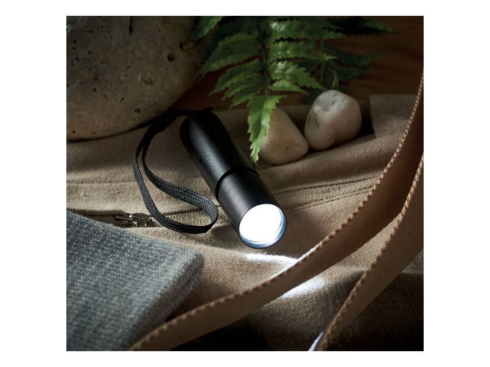 Oplaadbare aluminium zaklamp 6