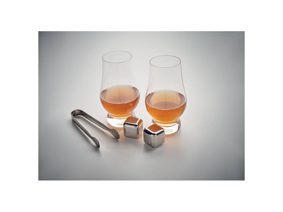 Malt whisky proeverij glazen 4