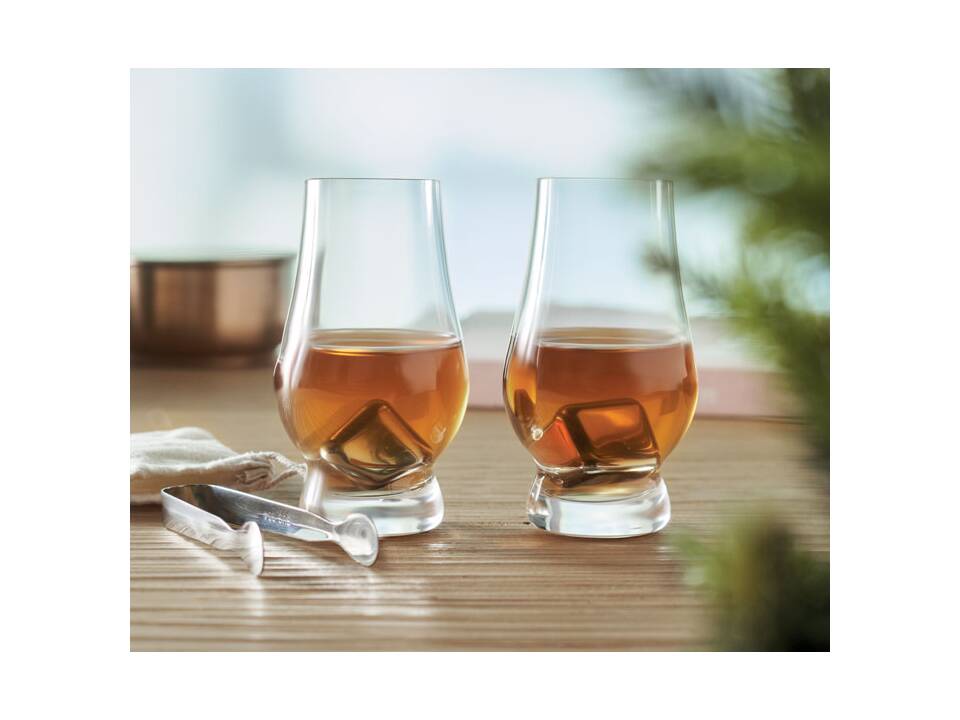 Malt whisky proeverij glazen 6