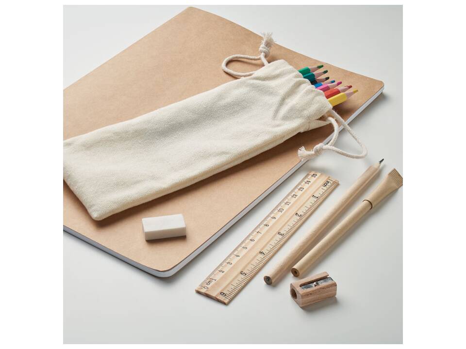 FUNDRAW rugzakje met tekenset 8