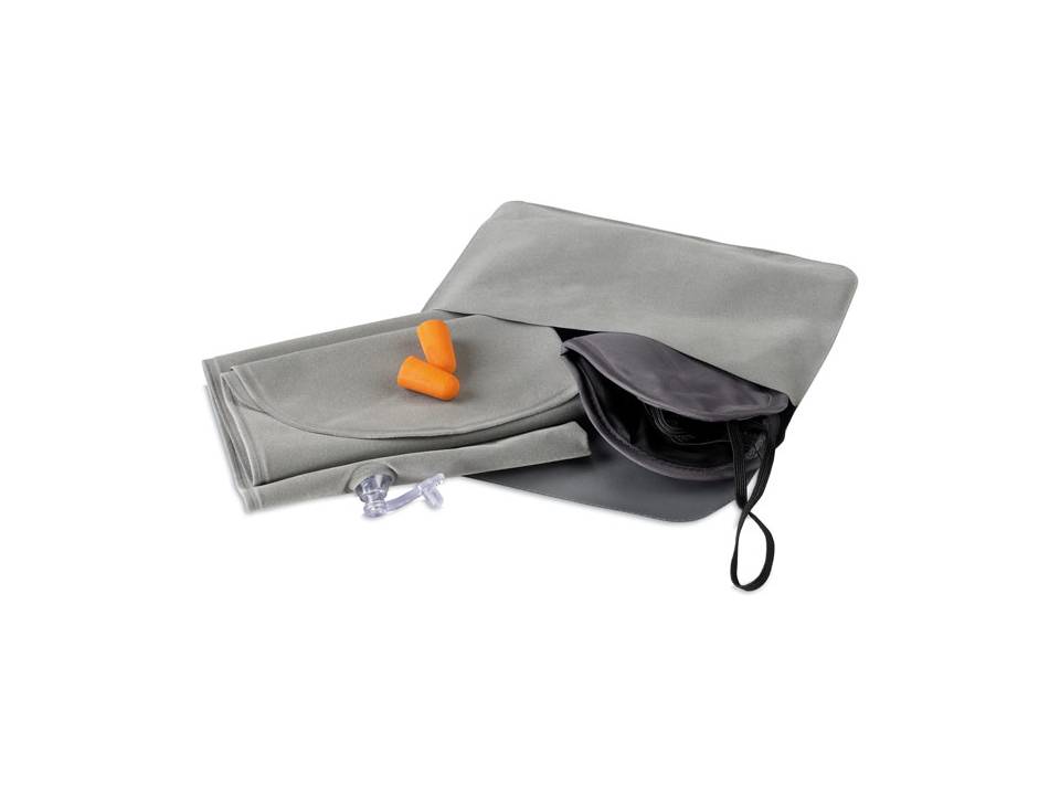 Reisset met kussen en masker 5