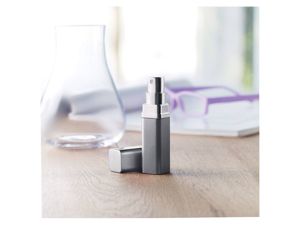 Parfum verstuiver 7