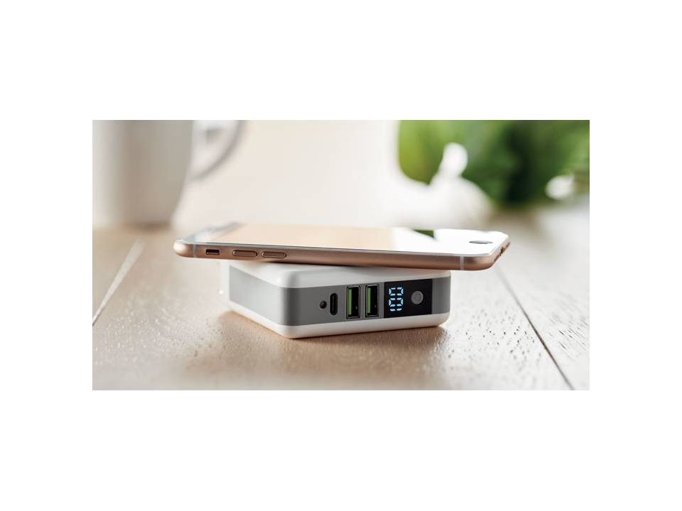 Powerbank reisadapter - 6700 mAh 4