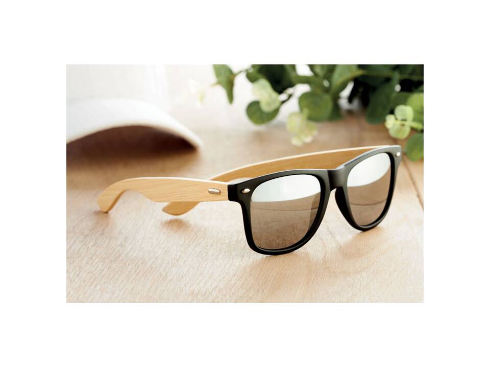 Zonnebril met bamboe frame 6