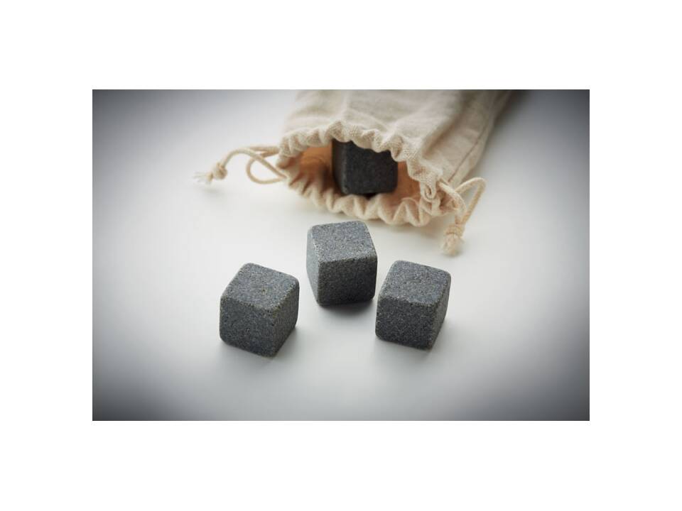 IJsblokjes in zakje 1