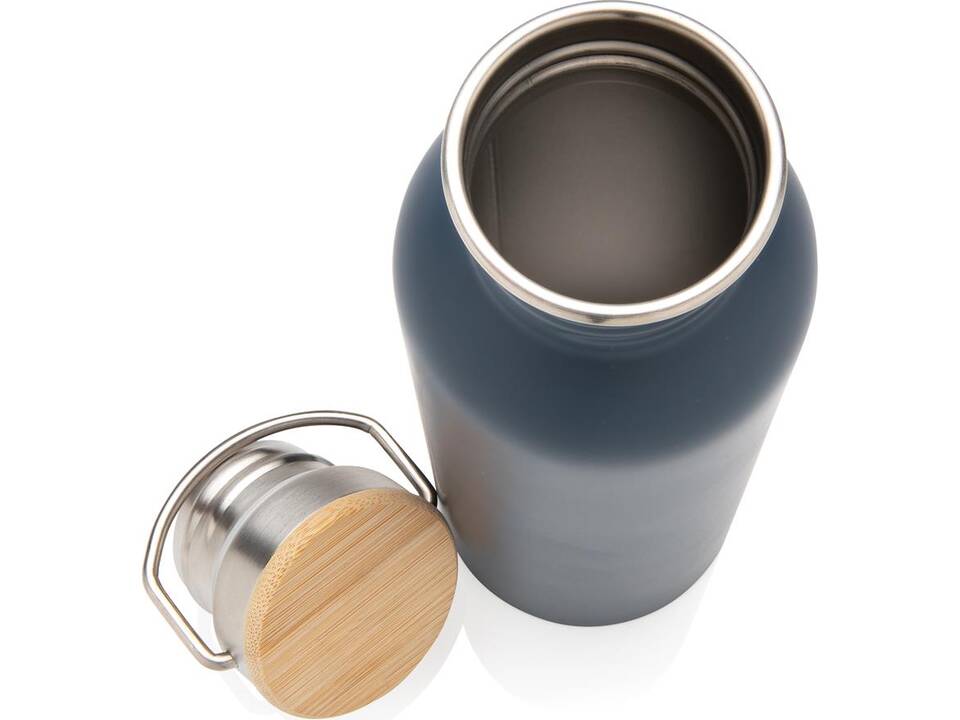 Moderne roestvrijstalen fles met bamboe deksel - 700 ml 3