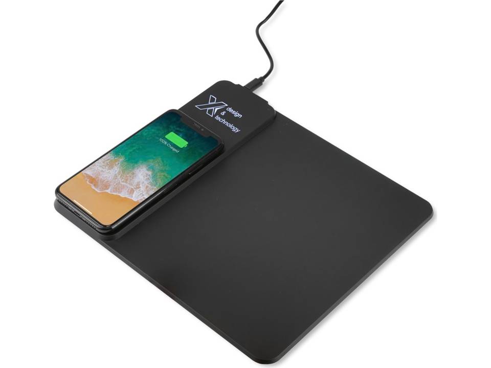 10W muismat voorzien van draadloze oplader met oplichtend logo 1