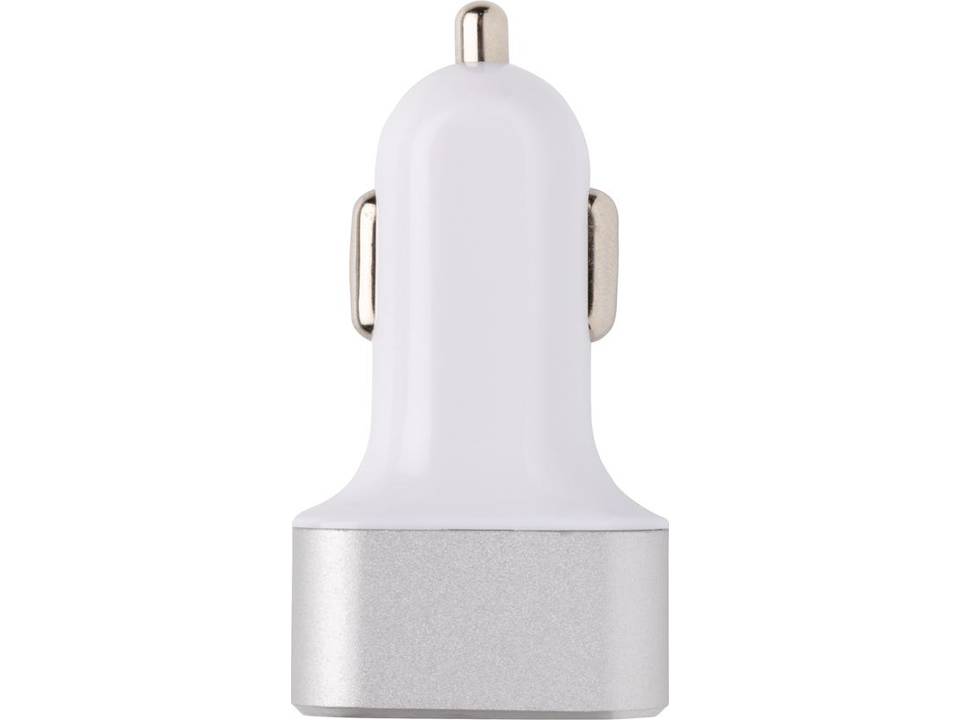 Snelle auto lader met triple output 3