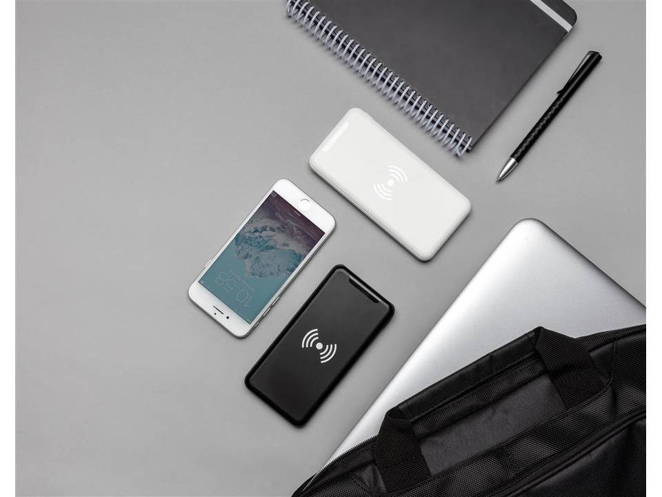 Ultra dunne 4.000 mAh powerbank met 5W draadloze oplader 17