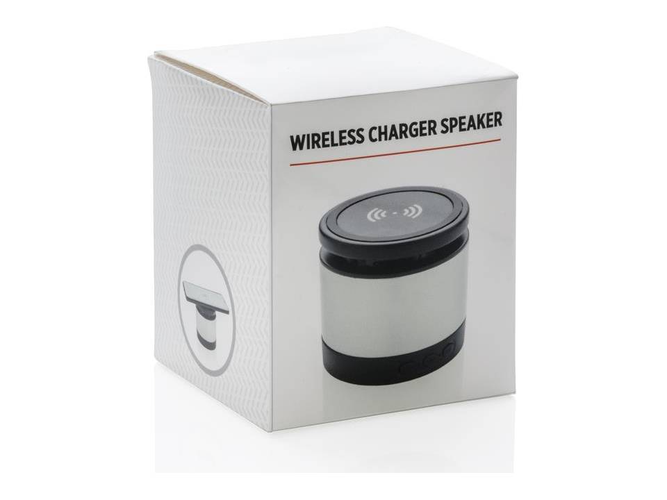 Speaker met draadloze oplader 10
