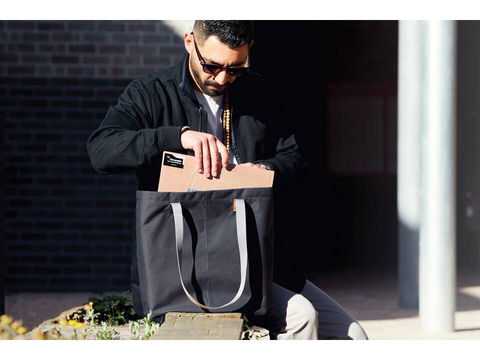 Bellroy Market Tote 3