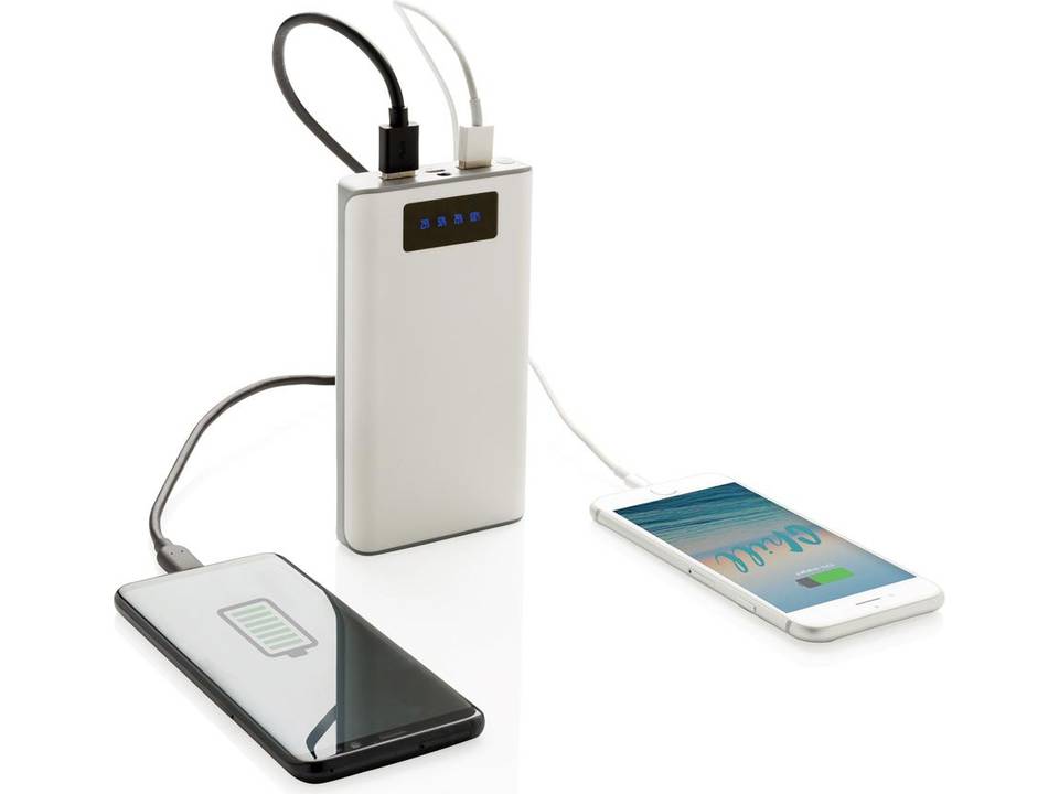 Powerbank met display en 2 USB poorten - 10