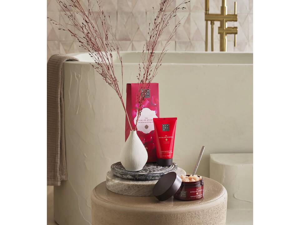 The Ritual of Ayurveda Mini Gift Set Body 1